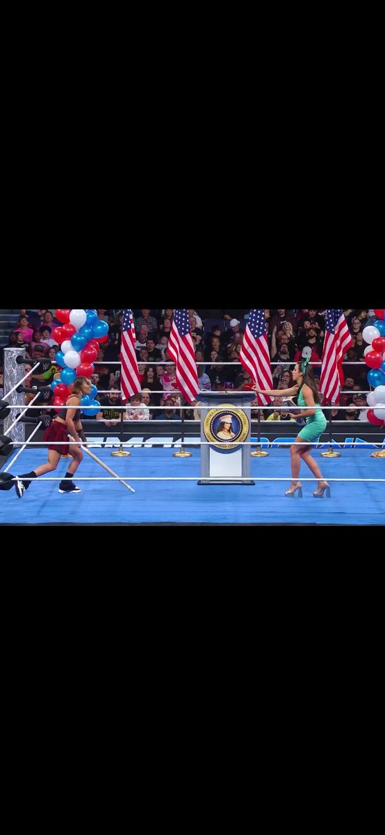 RamonAlexGodin1's tweet photo. I found @juicyfruitsnacc and @livbev. I hope they enjoyed @WWE #SmackDown https://t.co/vECVFJ4pDI