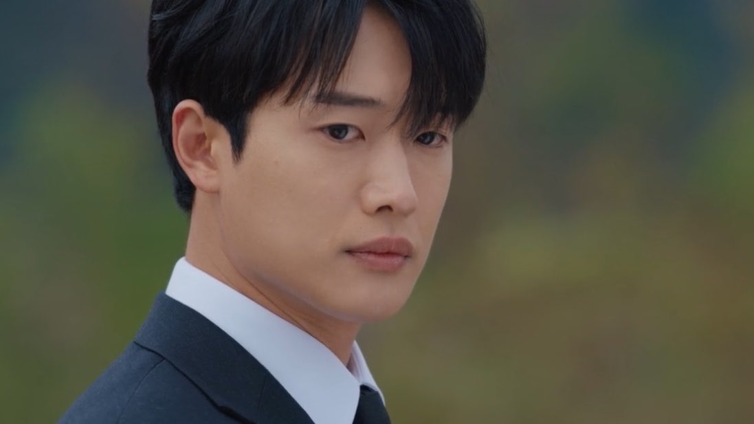 Baek25V's tweet photo. So this is the one 🙂 what a twist 👀 #WhenThePhoneRings #WhenThePhoneRingsEp9 #kdramatwt #Kdramas 
Omg!! Can wait!!! https://t.co/KBYEsmwCZ8