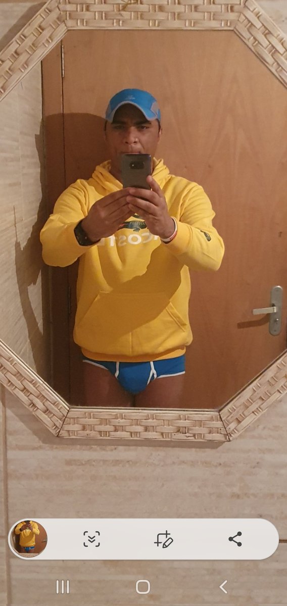 RickyRcs's tweet image. Quem aí goxta de assitir o RickFlix? Vixi, acho que quase o mundo inteiro assiste. Hahahaha.
Arrasta para o lado que tem mais fotos.