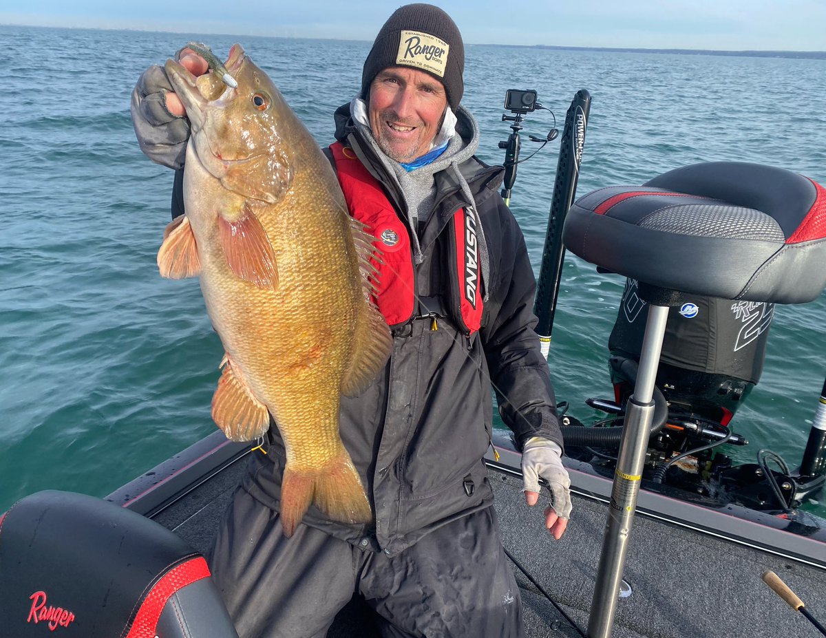 fishinniagara's tweet photo. We had right around 30lbs today 😁🎣🇺🇸🧊🥶 #lake_erie #wnyfishing https://t.co/WPwpF4WXE0