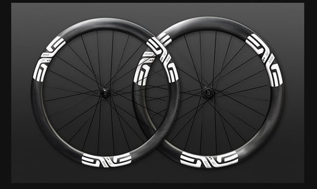suzupower_kita's tweet photo. #ENVE #SES4.5 店頭在庫残り１点となりました。ホワイトデカールのみとなります。限定モデルのため、こちらで完売となります。
＃ロードバイク
＃ポガチャル
オンラインショップはこちら↓
https://t.co/Wu1vkBlcZi https://t.co/0wKWVUeGIJ