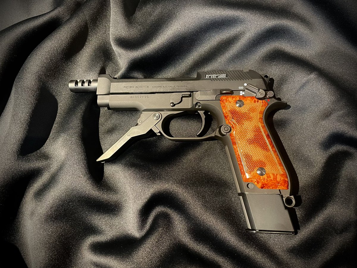 MILSPEC_CONCEPT's tweet image. #新商品 #KSC 

KSC第1作目のM93Rが復活👀✨

#M93R AG ファーストバージョン HW フロンガス

スライドフレームには実銃の精密な刻印。
ヘビーウェイト仕様でリアルな重量感！！
 
連射ができるベレッタなのです(≖͈́ㅂ≖͈̀ )ﾆﾔ

♥️🎄クリスマスSALE最終日です🎄♥️

#宮崎
#佐土原
#エアガン