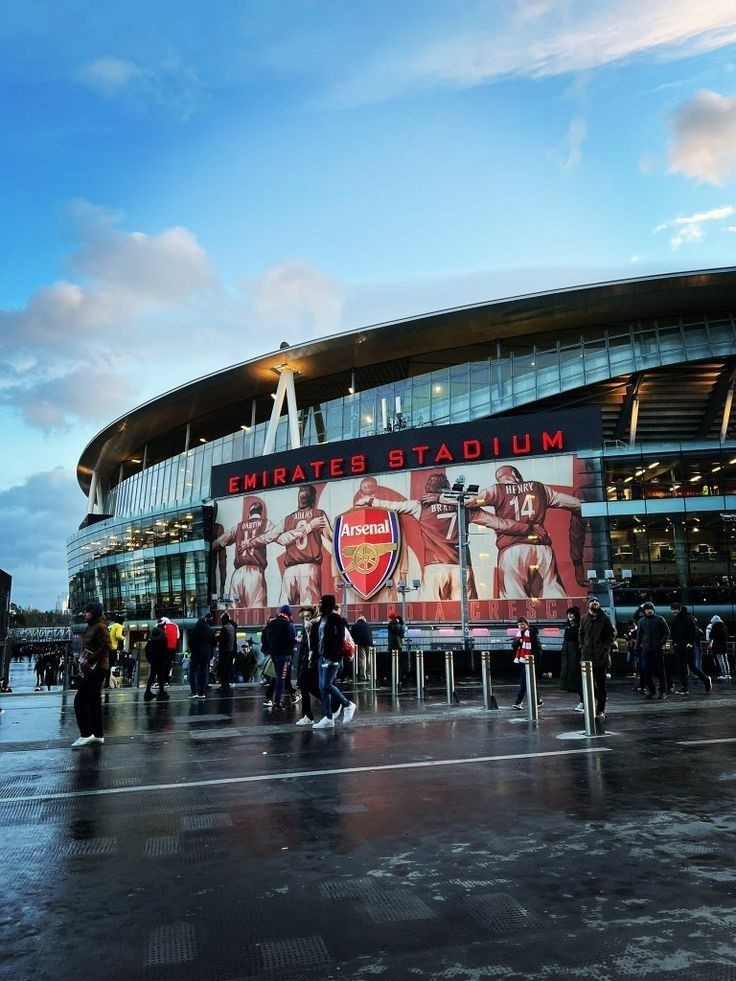 Heis1Laitan's tweet image. London, UCL London, Emirates stadium