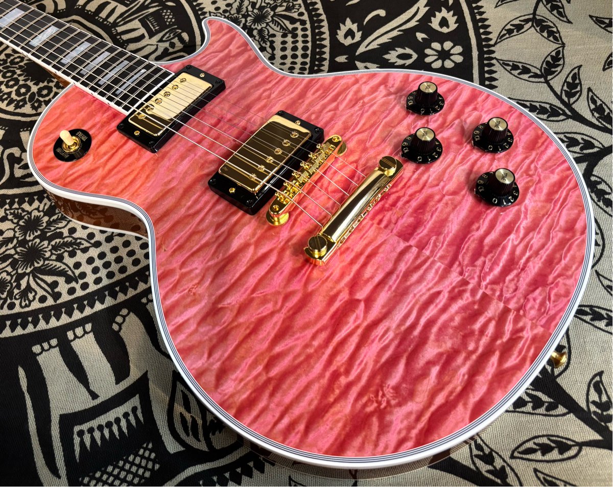 Gibson Custom Shop 1968 Les Paul Custom 7A Quilted Maple-Chablis