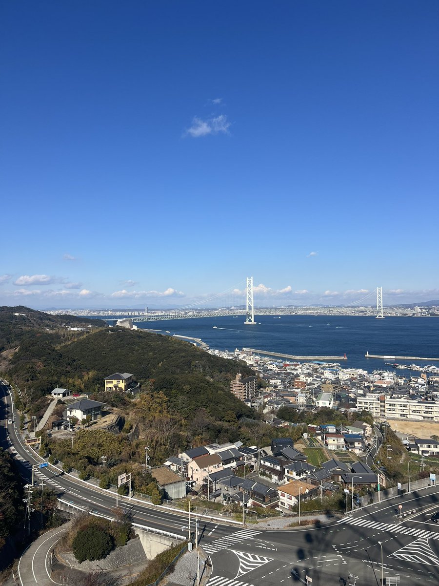 Fallingsnake's tweet photo. 風つよ https://t.co/LTInP1cvYn