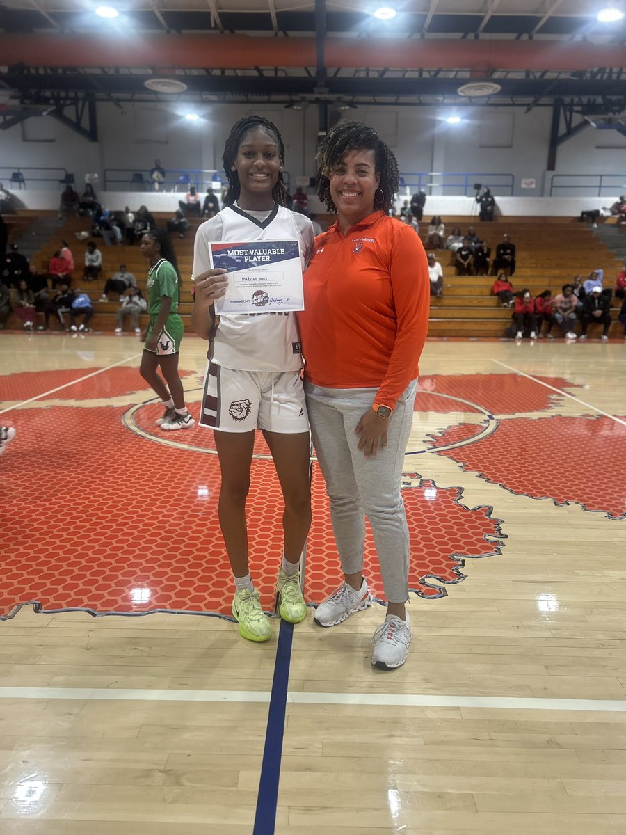 Madison Jones is the MVP of GAME 4 with 18 points leading Terry to the win over Vicksburg 49-47 #JUNGLEbellsCLASSIC #letemKNOW