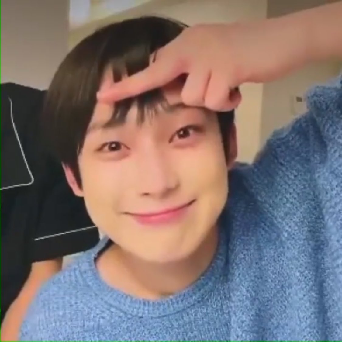 enhacake's tweet photo. choppy bangs sunoo is EVERYTHING https://t.co/Rv4FwZXRcn