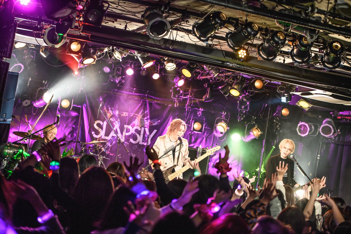 clubZy_Raimaru's tweet image. 『NEWS』

SLAPSLY、恒例のCHIYU聖誕祭が終幕！　新作EP『RELAXED』概要＆2025年4月のツアー開催を発表！

club-zy.com/contents/880380

#SLAPSLY #CHIYU #RELAXED
#clubZy