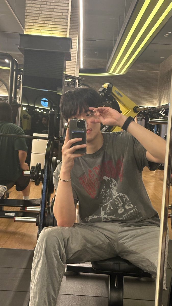 걍이쁜데                                                          이쁜짓까지함