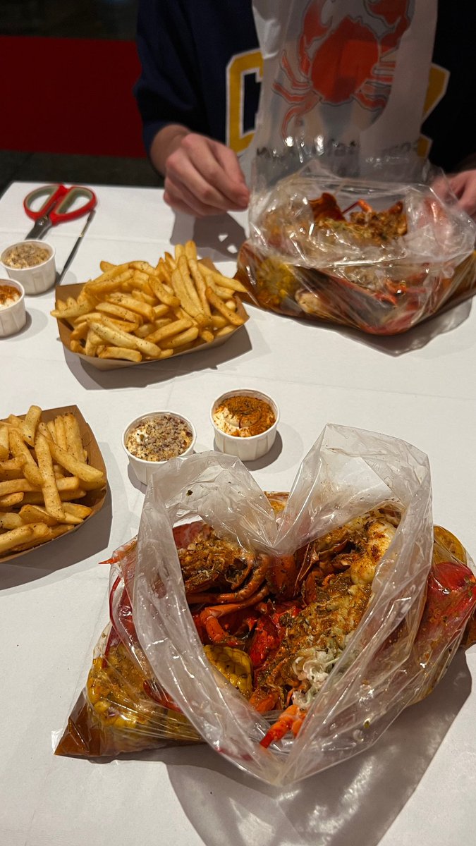 Casey-marie Munro tweet media