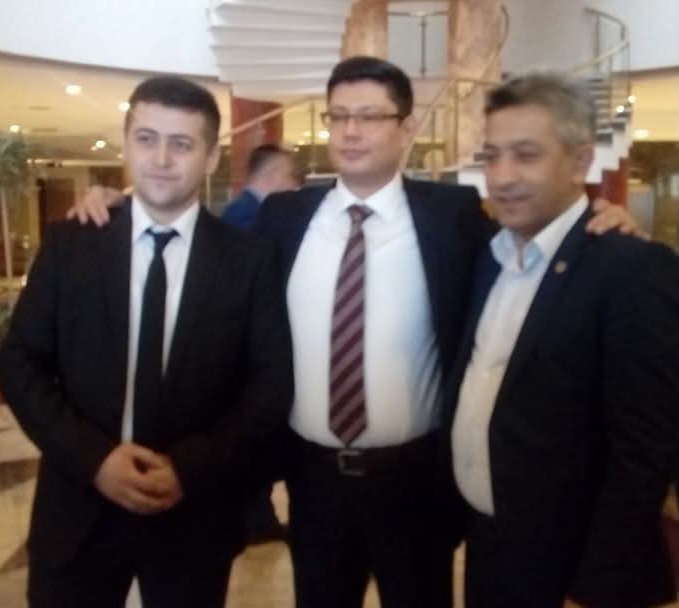 cahiToprak's tweet photo. Emek için, emekçi için tek adres Türk Metal Sendikası tek lider Sayın #UysalAltundağ https://t.co/sDk8o5IxdF
