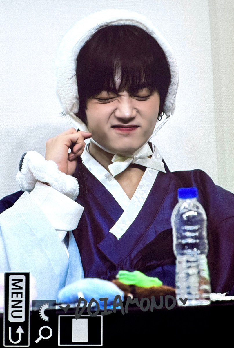 241228 미니레코드

#노매드 #NOMAD #도의 #홍도의 #DOY