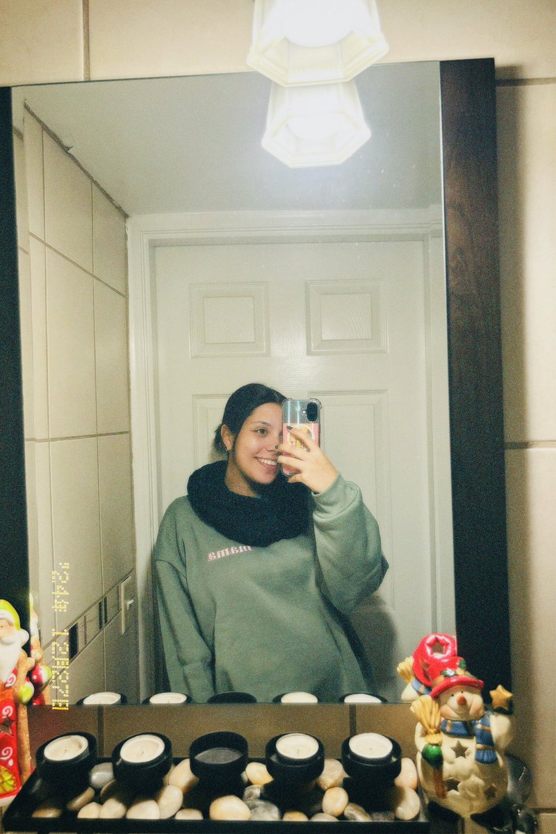 flacushii's tweet photo. Estoy ultra mega listaaaa para el 2025🩷✨ https://t.co/x4rp6aZuV4