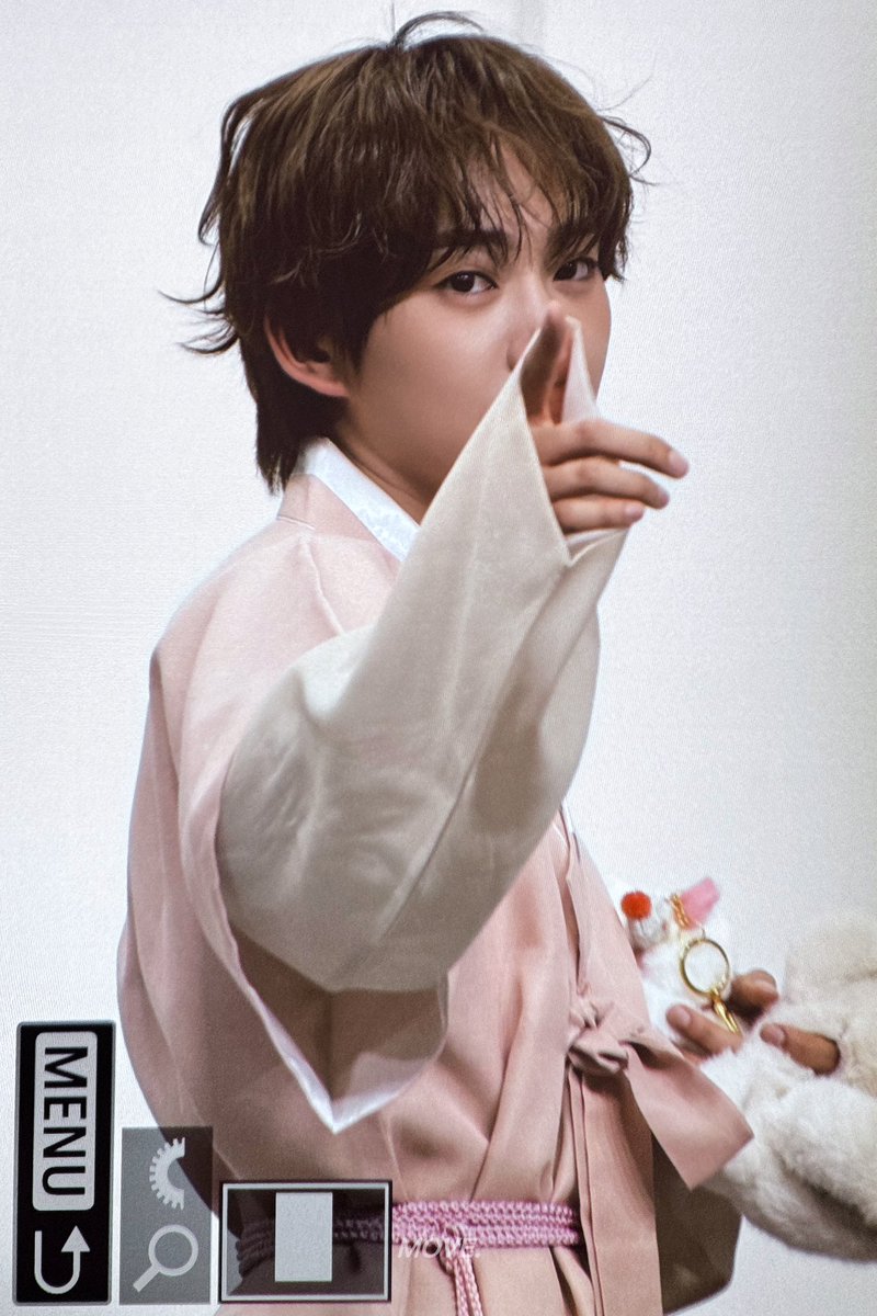 241228 막내도련님이였다가 카리스마 넘쳤다가,,

#상하 #박상하 #SANGHA #노매드 #NOMAD