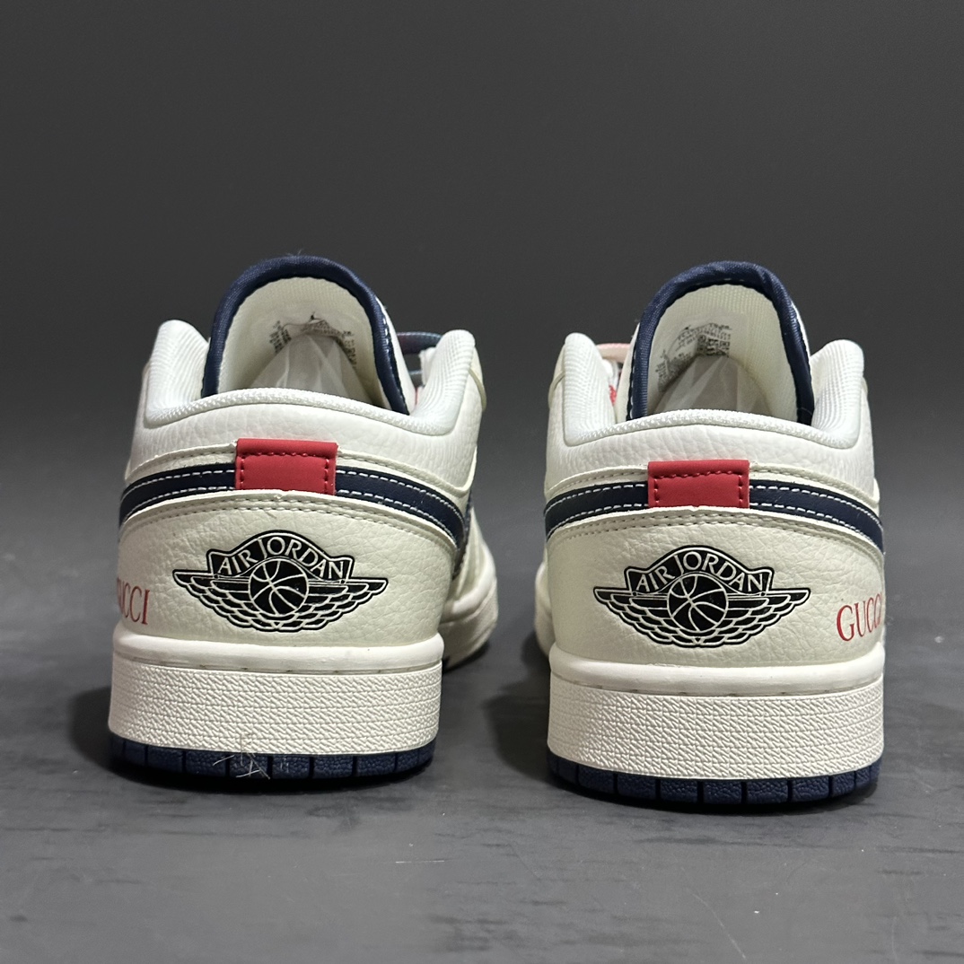 Light luxury clothing, shoes, watches, bags, private consultation.

Gucci x Air Jordan 1 Low Mint Blue Swoosh Dual-tone Let every young person shape their own trend. Product Code: FC1688-198 Size: 36, 36.5, 37.5, 38, 38.5, 39, 40, 40.5, 41, 42, 42.5, 43, 44, 44.5, 45