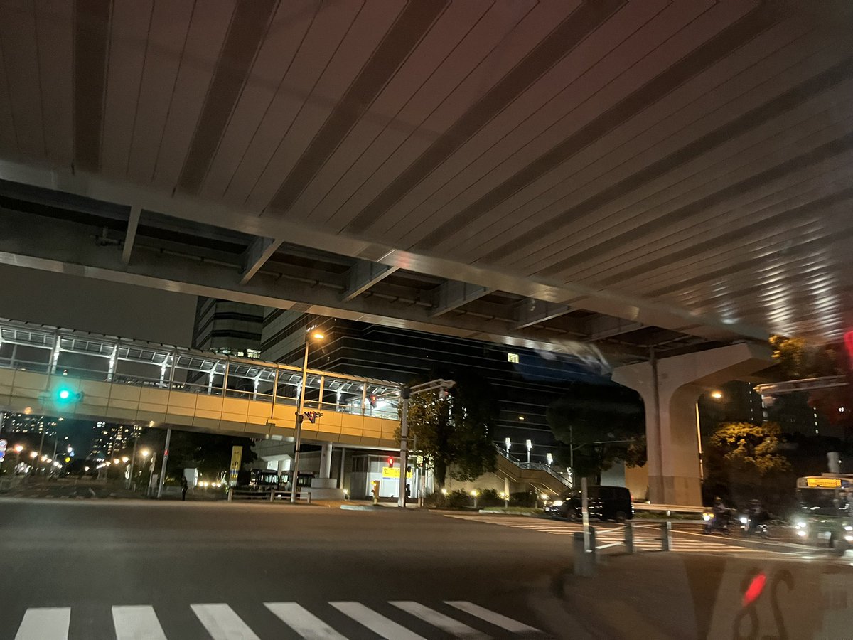 今年最後の大型イベント  #コミックマーケット105 1日目前日搬入無事終了🚙
帰って2日目分積み込みしまーす

当日は挨拶回りする予定です！
より良い思い出になりますよ〜に
#冬コミ ＃C105