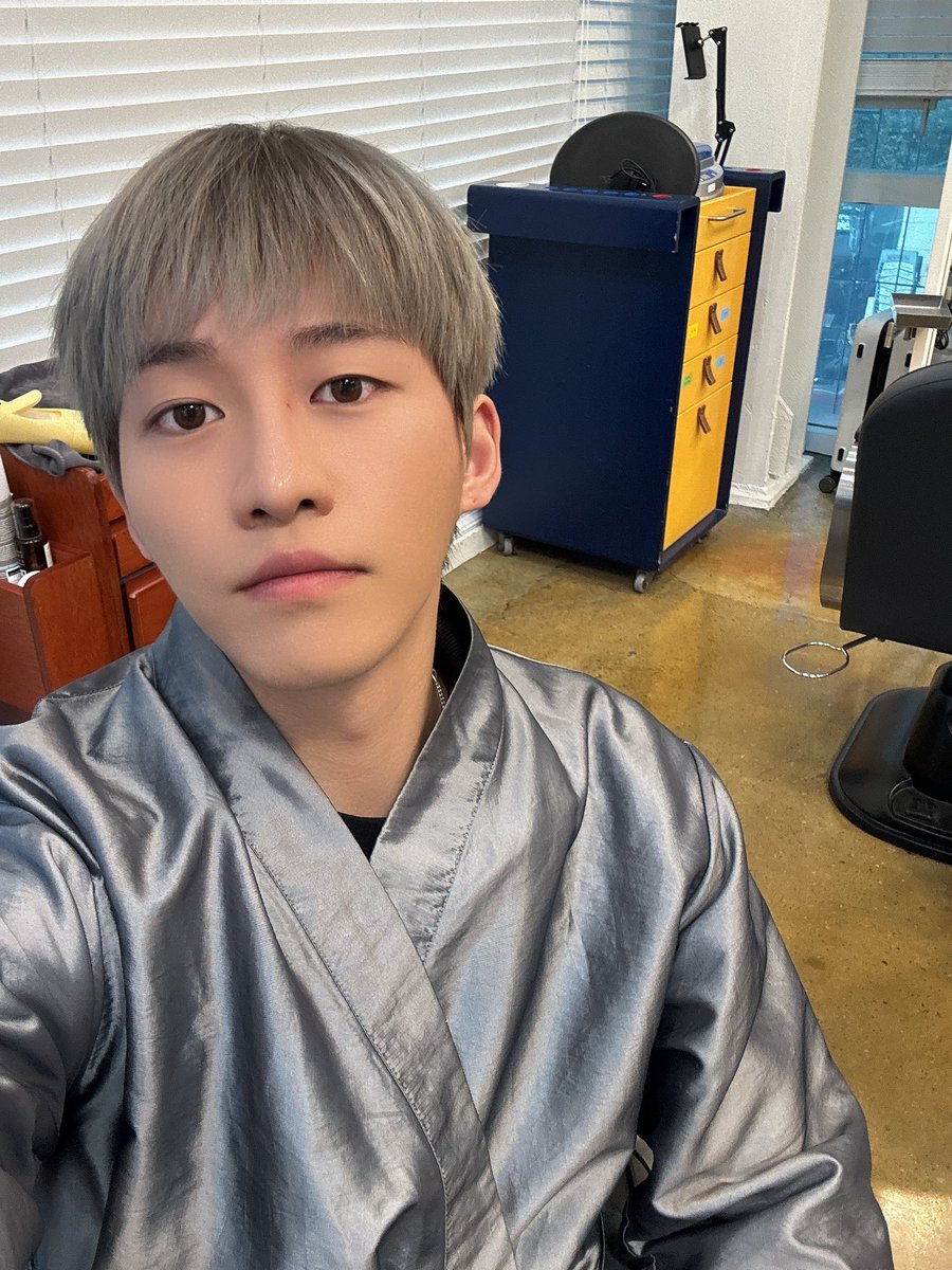 오랜만에 짧은머리😃