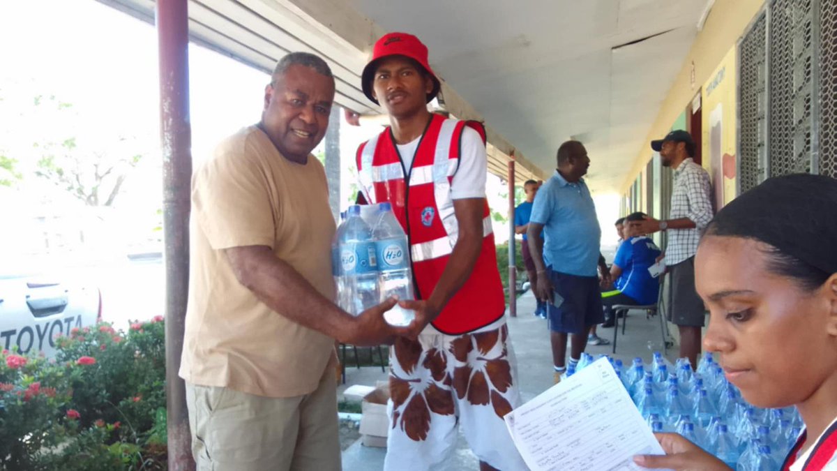 FijiRedCross's tweet photo. #Response | Happy to share that the water, generously donated by Frezco Beverages Pte Ltd, has successfully reached families sheltering at the St. Andrew’s Evacuation Center in Nadi. 💙

#communitysupport #essentialneeds #bridgingthataid https://t.co/JBZ2CTWSAW
