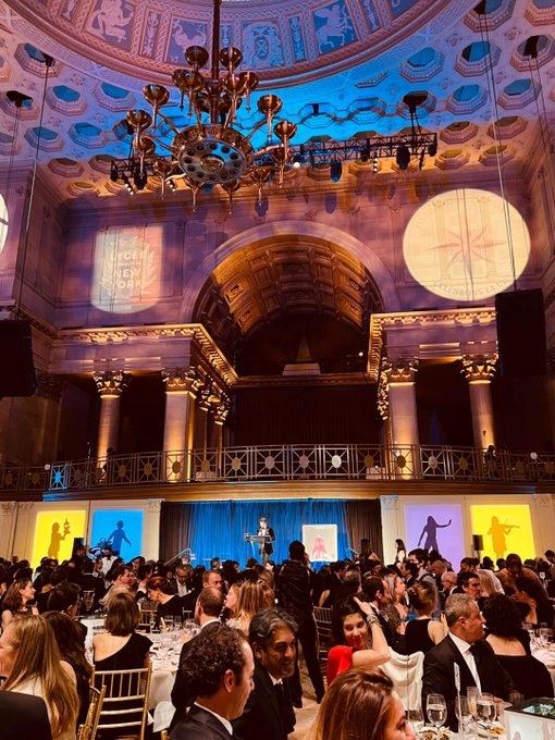 JuliessMitch's tweet photo. Looking back on last year I attended a charity gala filled with love and hope.

Every word and every donation is brightening the future of those in need Kindness is a kind of power, let's pass the warmth together with our actions .❤️🎁🫂  

#charity #love #meaning #warmer https://t.co/VALF8HZNVo