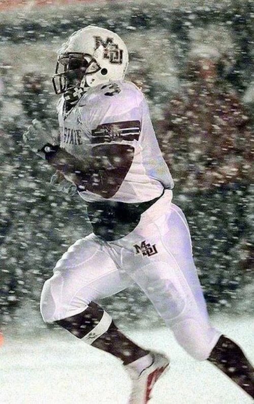 sixpackspeak's tweet photo. Tough news to hear - Dontae Walker passed away. 

RIP 3 https://t.co/UagsRsNHcp