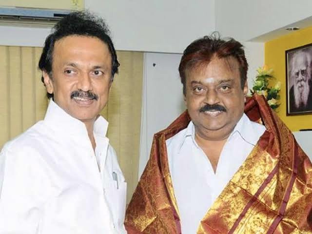 mkstalin's tweet photo. மாசற்ற மனதுக்கும் தூய அன்பிற்கும் சொந்தக்காரராக விளங்கி, மண்ணைவிட்டு மறைந்தாலும் நமது நெஞ்சங்களில் வாழும் நண்பர் - கேப்டன் விஜயகாந்த் அவர்களை நினைவுகூர்கிறேன்!

#Vijayakanth https://t.co/aE3OR2MOZl