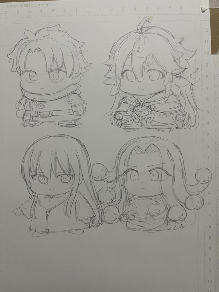 FGOのイラストを描く準備として描いたSDキャラたち。
デザインの情報量が多くてさすがだなと思いました…
4枚目のはイラストの最初期ラフ。 