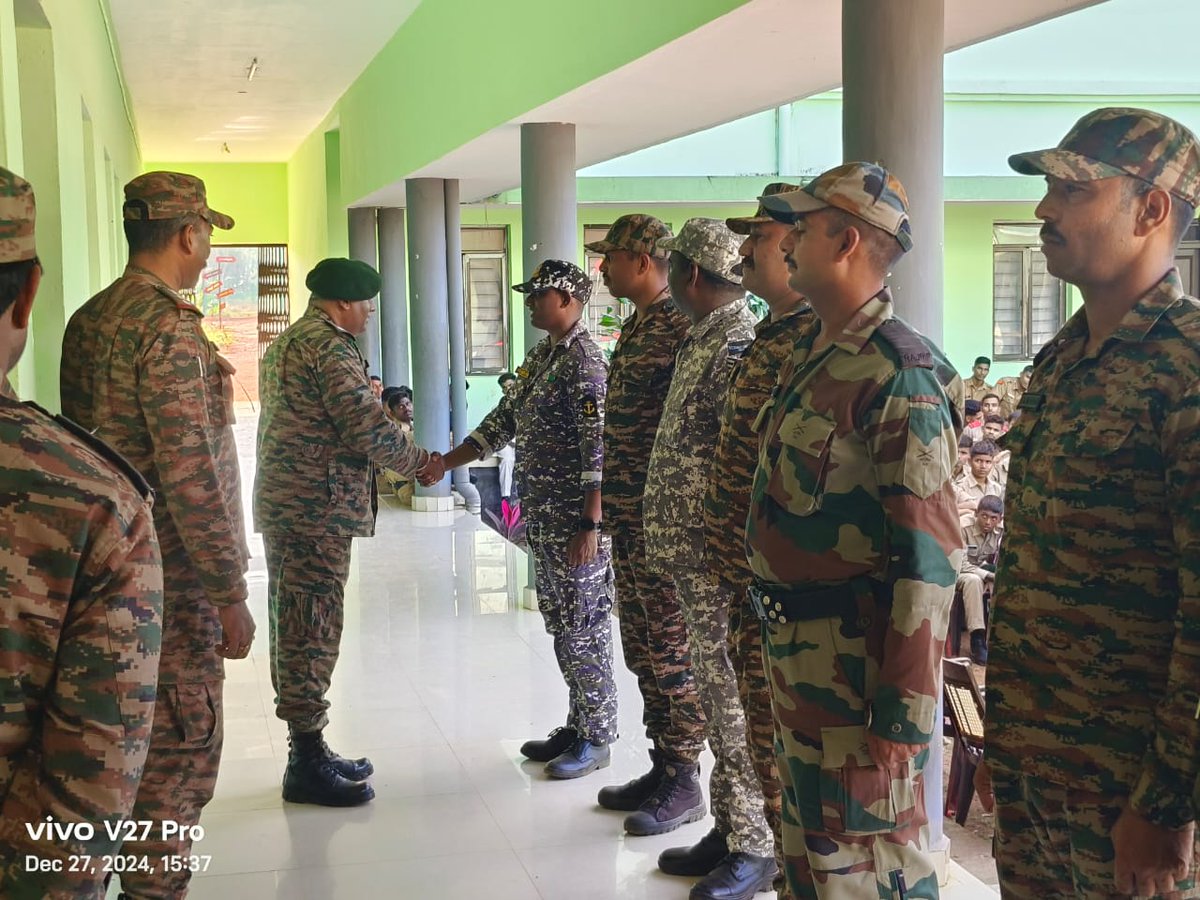 9keralabnNCC's tweet photo. "Snapshots from DDG's visit to our All India Trekking Camp! 9K BN NCC Kottarakkara cadets shine at Model Residential School Arippa.#9KBNNCC #Trekking Camp #NCCMoments" https://t.co/tO2ED5utsG