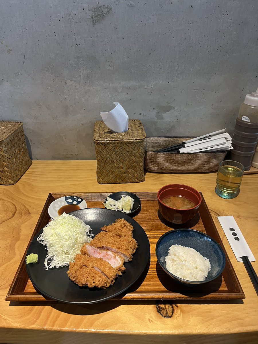 압구정 로데오-카츠바이콘반-상등심카츠 맛있게 먹었습니다. 행복해요:)