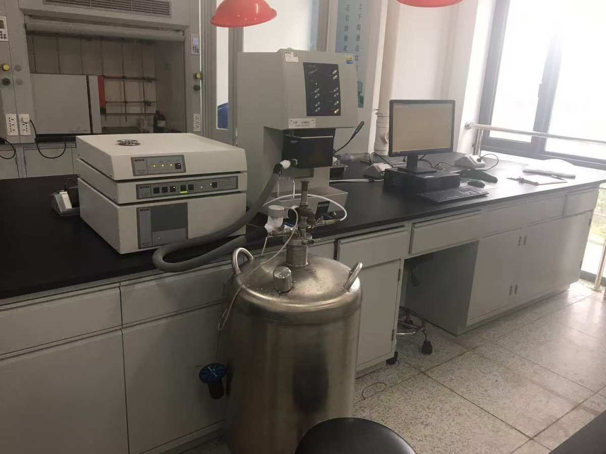 We are a manufacturer specializing in the production and development of lubricating oil additives.