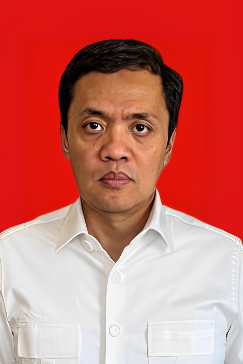 Gagal lawan kritikan Prof <a href="/mohmahfudmd/">Mahfud MD</a> , babang Tamvan serang pribadi.

Habiburoman memalukan! 🤣🤣👎👎