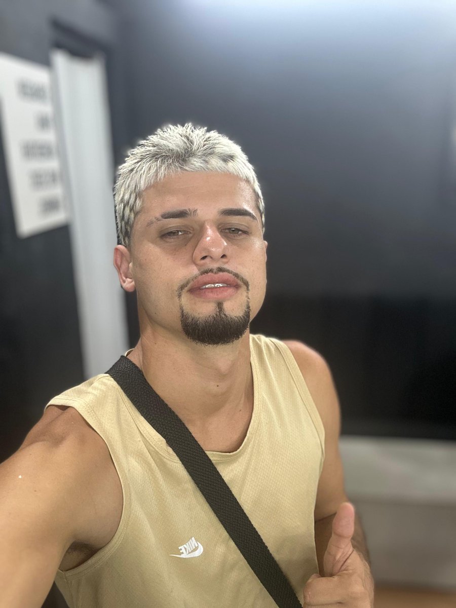 CalviinTrem's tweet photo. Rlk calvinconha pique do final de ano na di cria trem mais caro  🇧🇷🤯 https://t.co/xTJzlbIKNZ