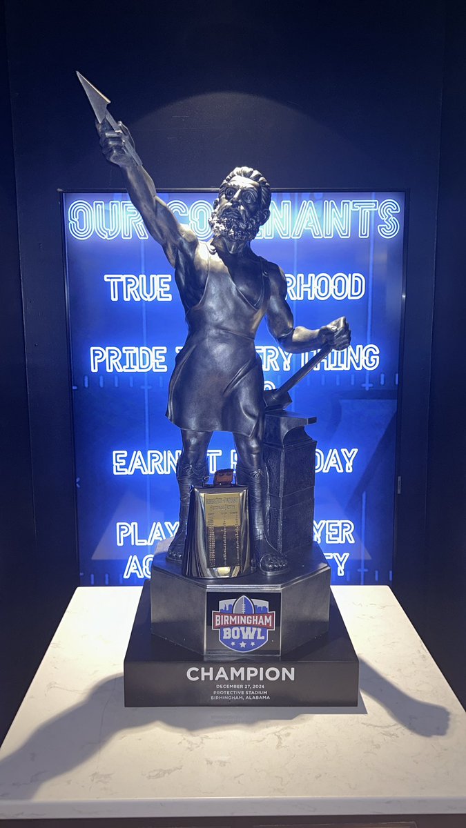 Daniel Green (@danielgreenvu) on Twitter photo 