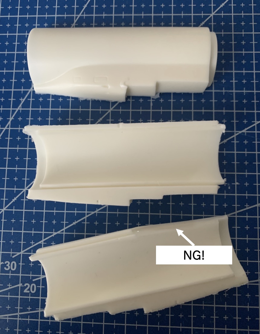 CottontailJp's tweet photo. 1/72は大きい。なので1/144のつもりで注型したら、シリコン型全体にレジンが行き渡るまえに固まってしまった。そこで、カメラブロアブラシを改造した特殊ポンプで圧入。企業秘密なのでポンプの映像はなしでw #U680 #飛行点検機 #スケモ72 https://t.co/PBctC309Ak