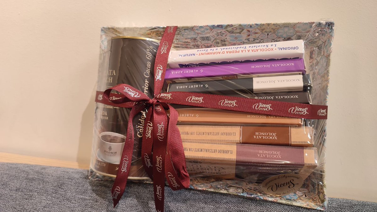 🎁 Si sou fans de la xocolata, molta atenció, perquè posem en joc un lot de luxe de xocolata Jolonch 🍫!!!

➡️ I a canvi de què? Doncs de seguir-nos a X i fer RT d'aquesta publicació. Mireu si és fàcil! Això sí: teniu de temps fins a les 8h! Moltíssima sort!