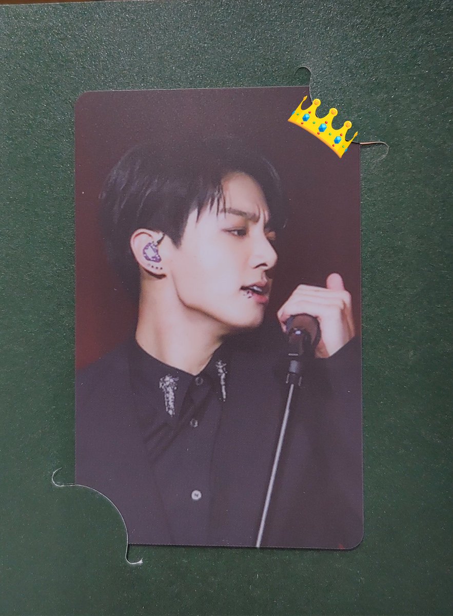 ジョングク golden 展示会 入場特典 交換

譲：1枚目写真💜
求：2枚目写真👑

折れ、防水対策はもちろん追跡出来る方法で発送交換可能な方。

 #ジョングク交換  #GOLDEN展示会
 #JUNGKOOKトレカ交換
 #BTSトレカ交換