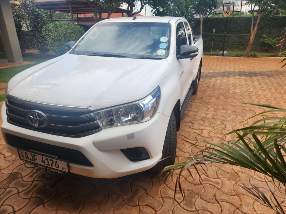 antwerpexpress's tweet photo. 2017 Toyota Hilux Extra Cab. K485,000 negotiable. Call: 0964847621/0776610033. https://t.co/Vc9Df9uMkf