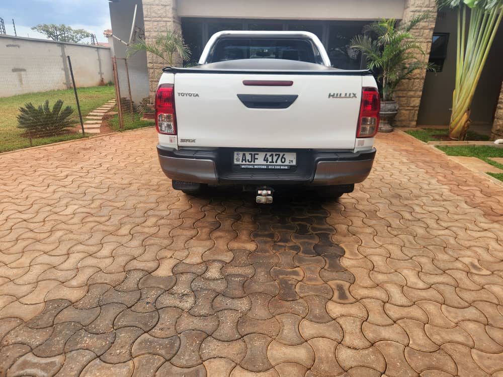 antwerpexpress's tweet photo. 2017 Toyota Hilux Extra Cab. K485,000 negotiable. Call: 0964847621/0776610033. https://t.co/zFqliHXrcx