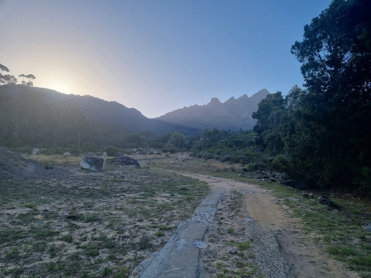 TheWhiskyMaker's tweet photo. Where did your bike take you this morning!

Mine, up the iconic Bainskloof Pass. It was an early start as it's going to be another Wellington scorcher today!
However, the climb is worth every pedal stroke for the views!
#mtb 
#mtblife 
#mtblifestyle 
#heartwellington 🇿🇦 https://t.co/7OamhYcDhT
