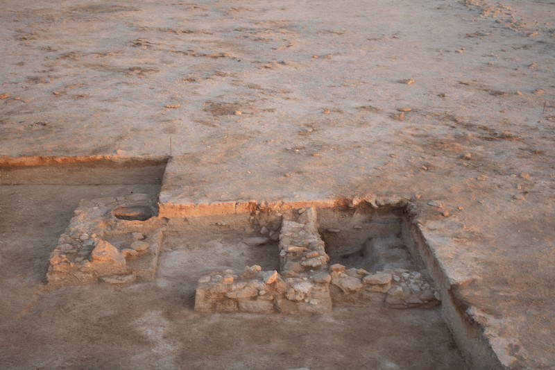 jaradat_waseem's tweet photo. Participating in the French archaeological mission excavations at the Al-Qusor site on Failaka Island, Kuwait 🇰🇼🇰🇼. A journey into the island's rich history and heritage!
🇰🇼🇰🇼
#Failaka
#Archaeology
#Kuwait https://t.co/QhXoL4RKvk