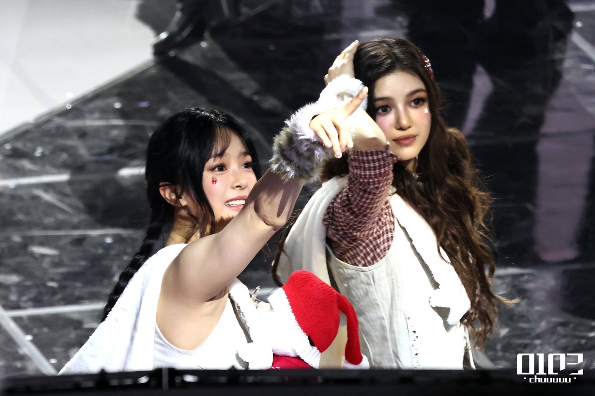 2024.12.25 SBS

✨

#하니 #Hanni #ハニ #다니엘 #Danielle #ダニエル #뉴진스 #NewJeans