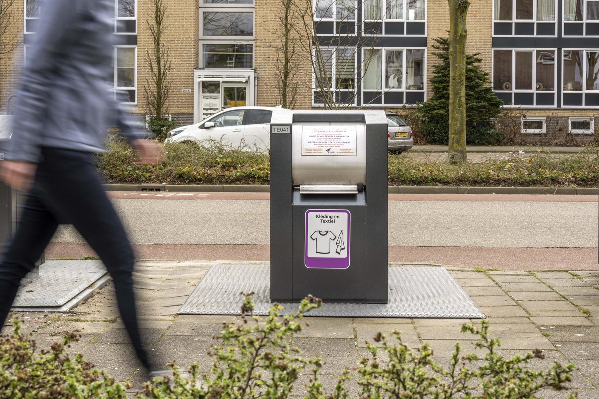 𝗔𝗳𝘀𝗹𝘂𝗶𝘁𝗶𝗻𝗴 𝗼𝗻𝗱𝗲𝗿𝗴𝗿𝗼𝗻𝗱𝘀𝗲 𝗰𝗼𝗻𝘁𝗮𝗶𝗻𝗲𝗿𝘀 𝘁𝗲𝘅𝘁𝗶𝗲𝗹
De ondergrondse containers voor textiel zijn van 30 december tot 2 januari afgesloten in verband met brandveiligheid. De overige afvalcontainers voor PMD, restafval en glas blijven gewoon open.