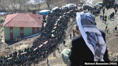 mahmutbozarslan's tweet image. Bazı yaralar kabuk bağlamaz...
Bazı acılar yıllar geçse de azalmaz
#Roboski13YılOldu
#roboski
#roboskiyiunutma