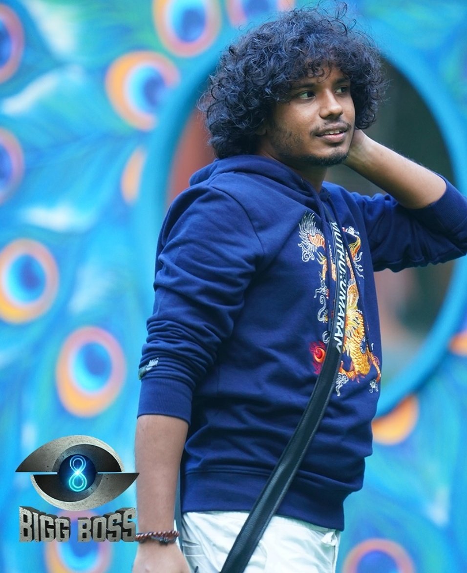 Atul747074's tweet photo. Who is the Title Winner 🏆 
#BiggBossTamil8 

#Soundariya - Like ❤️ 
#Muthukumaran - Retweet 🔄

#BiggBoss8Tamil #BiggBossTamil
#SoundariyaNanjundan𓃶
#BiggBossTamilSeason8 #BiggBossTamil8Season https://t.co/GmlmZJjGR7