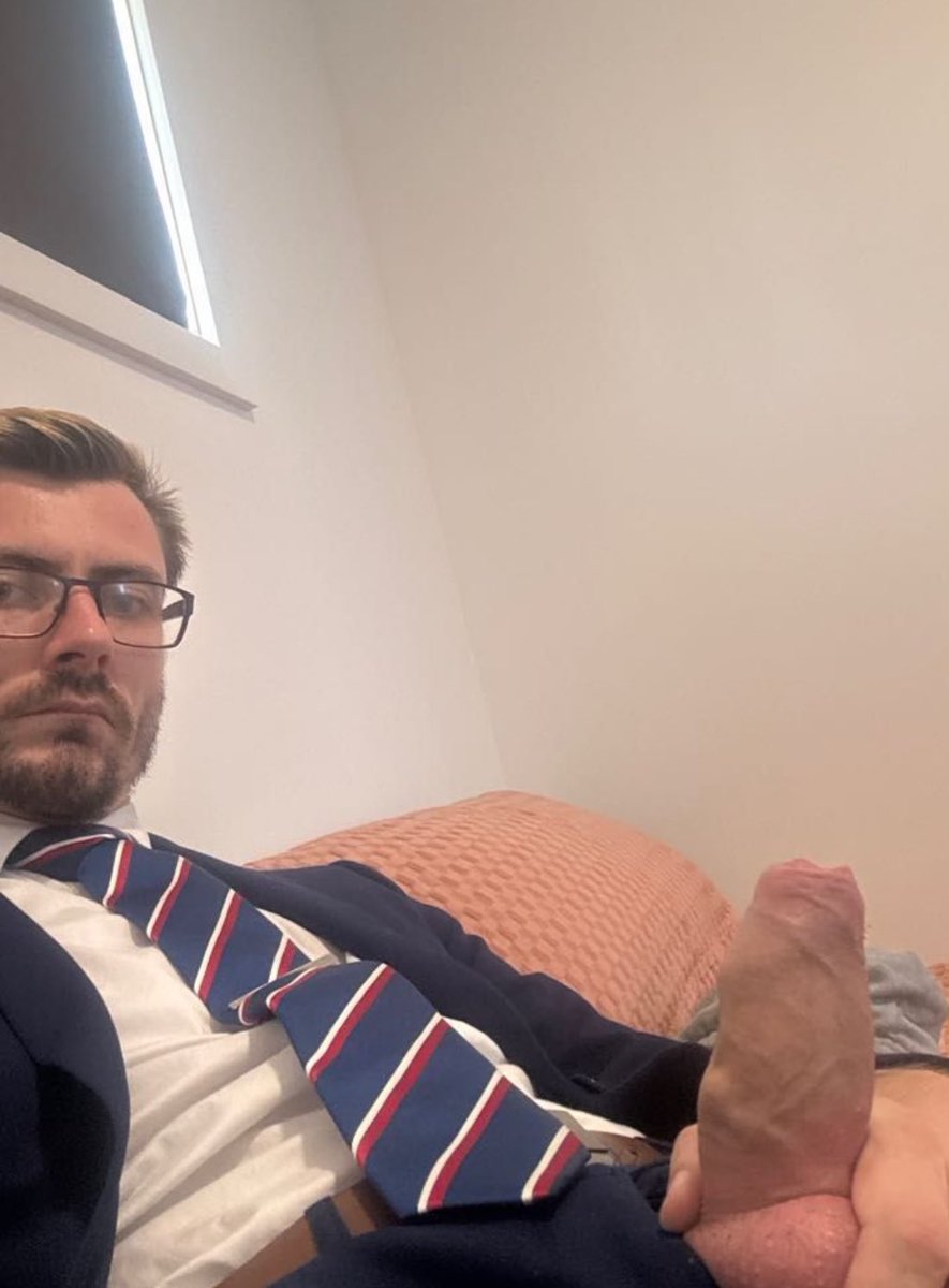 danqonone's tweet photo. oopsie
#gaysuit #suitandtie #dickslip #suitfetish https://t.co/EHzGxIs4L8