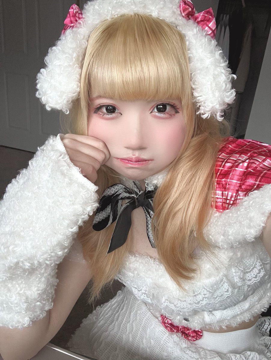 zwan39694's tweet photo. 捏脸 https://t.co/FuopaTFKdZ