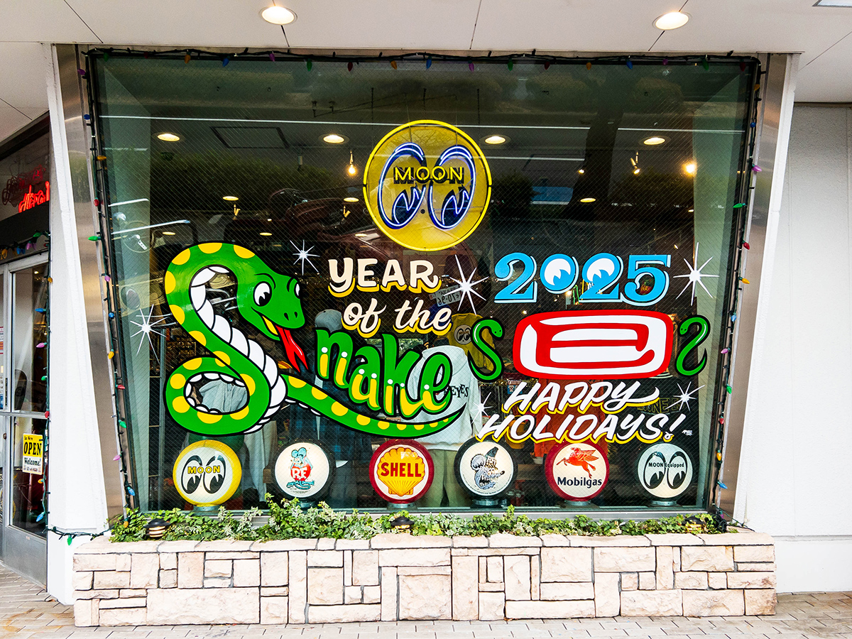 MOONEYES Express Blog
By Shige Suganuma

[Happy New MQQN Year 2025]

mooneyes.co.jp/express/2025/0…