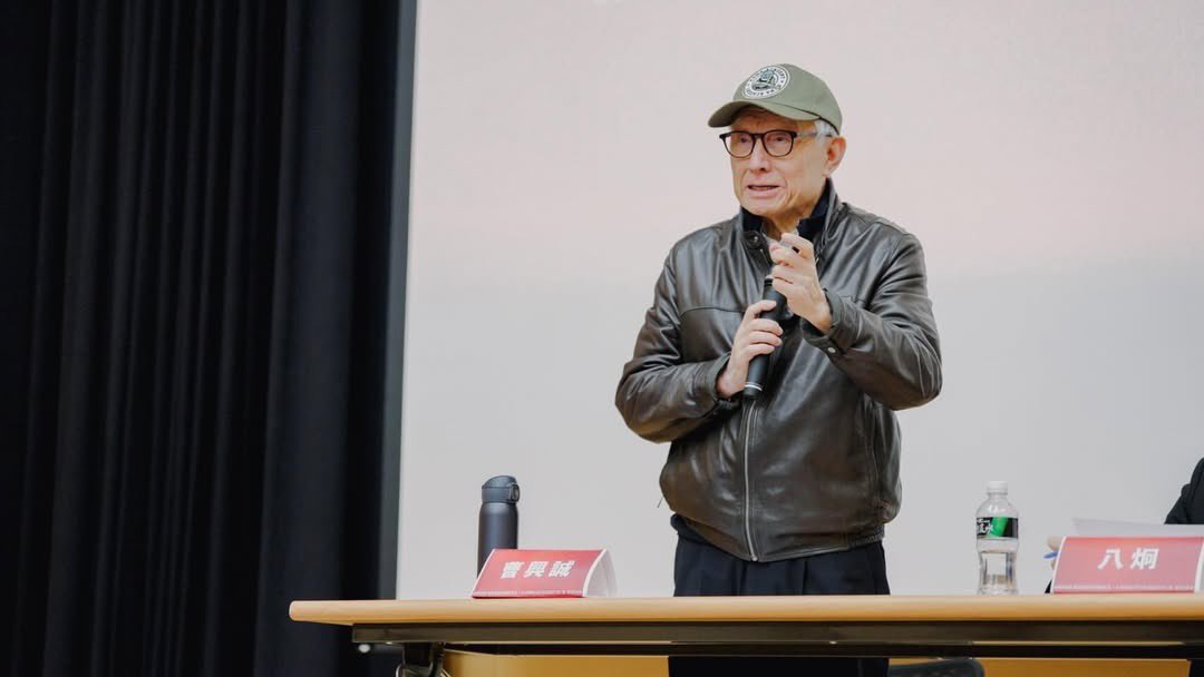 我很欣賞八炯和柏源他們能夠跳出來，製作這些統戰的紀錄片，讓大家了解我們的主權正受到侵犯！