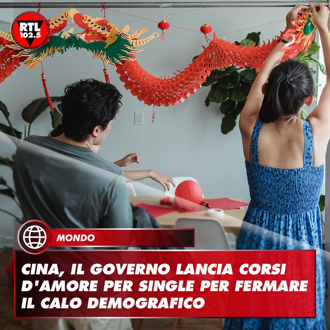 rtl1025's tweet photo. ❤️La #Cina sta incremetando una #campagnanazionale per convincere i #single a sposarsi e avere figli. Alle università è stato chiesto di introdurre i cosiddetti "corsi d'amore" per gli studenti single dal momento che nel paese il numero di #decessi supera quello delle #nascite https://t.co/70JdMG95IN
