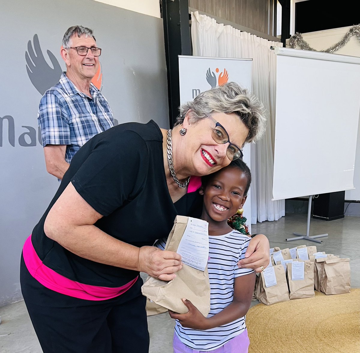 MaranathaCare's tweet photo. This was a blessing!
We are SO thankful to @Rotary #Gqeberha 🇿🇦 Tree of Joy ensuring our kids get special gifts at Christmas!
Thanks to #treeofjoy we could arrange a gift handover, being a really special occasion that is surely a treasured memory for our beneficiaries! https://t.co/zozzqfRiYa