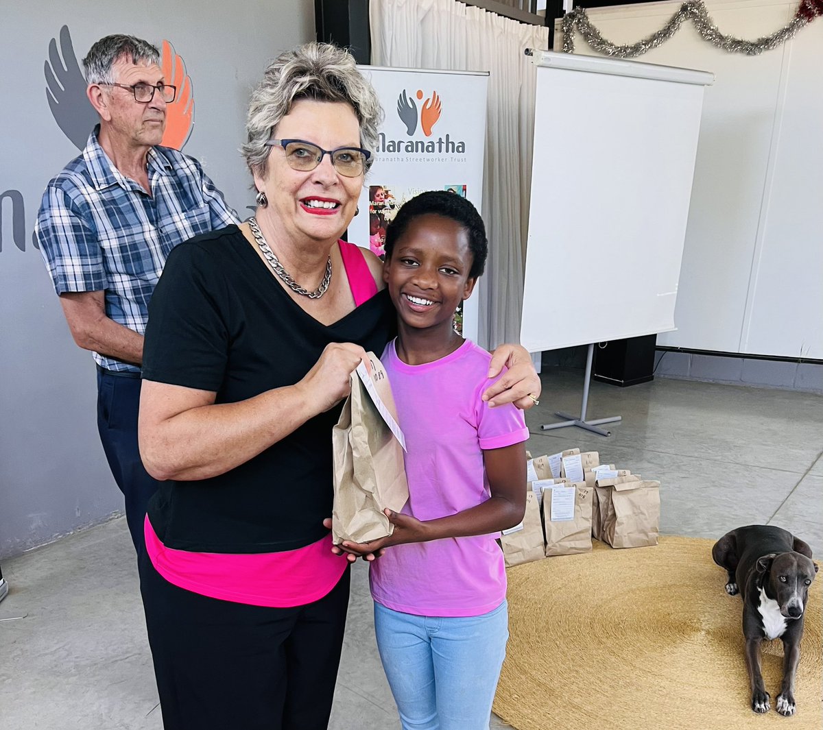 MaranathaCare's tweet photo. This was a blessing!
We are SO thankful to @Rotary #Gqeberha 🇿🇦 Tree of Joy ensuring our kids get special gifts at Christmas!
Thanks to #treeofjoy we could arrange a gift handover, being a really special occasion that is surely a treasured memory for our beneficiaries! https://t.co/zozzqfRiYa